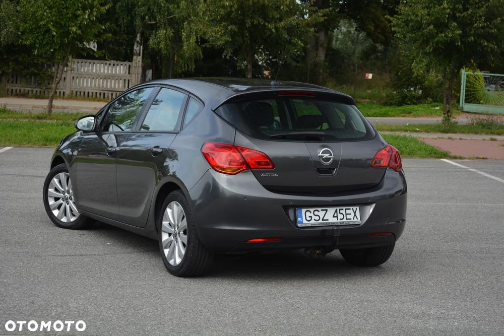Opel Astra - 14