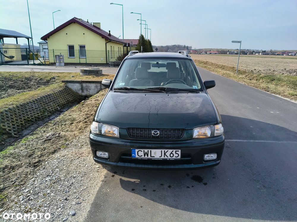 Mazda Demio - 1