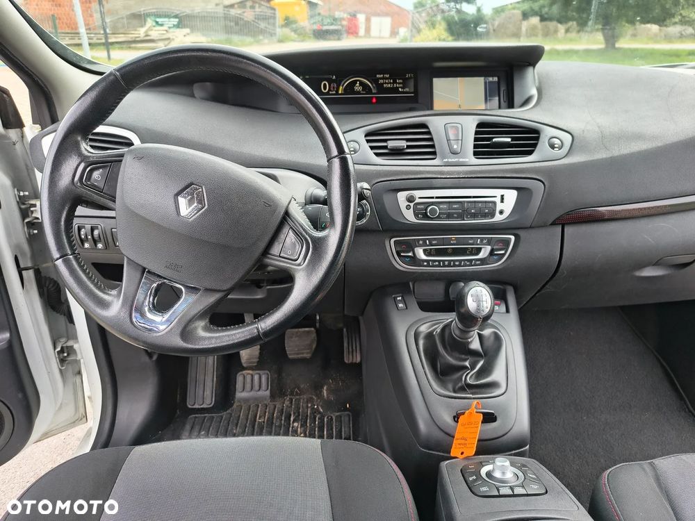 Renault Grand Scenic - 20
