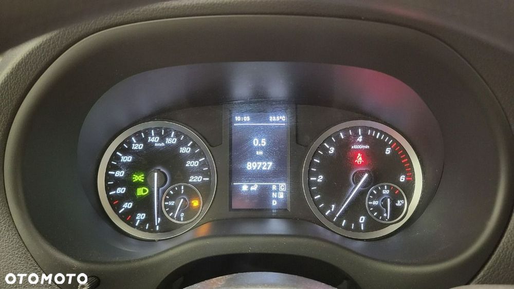 Mercedes-Benz Vito - 16