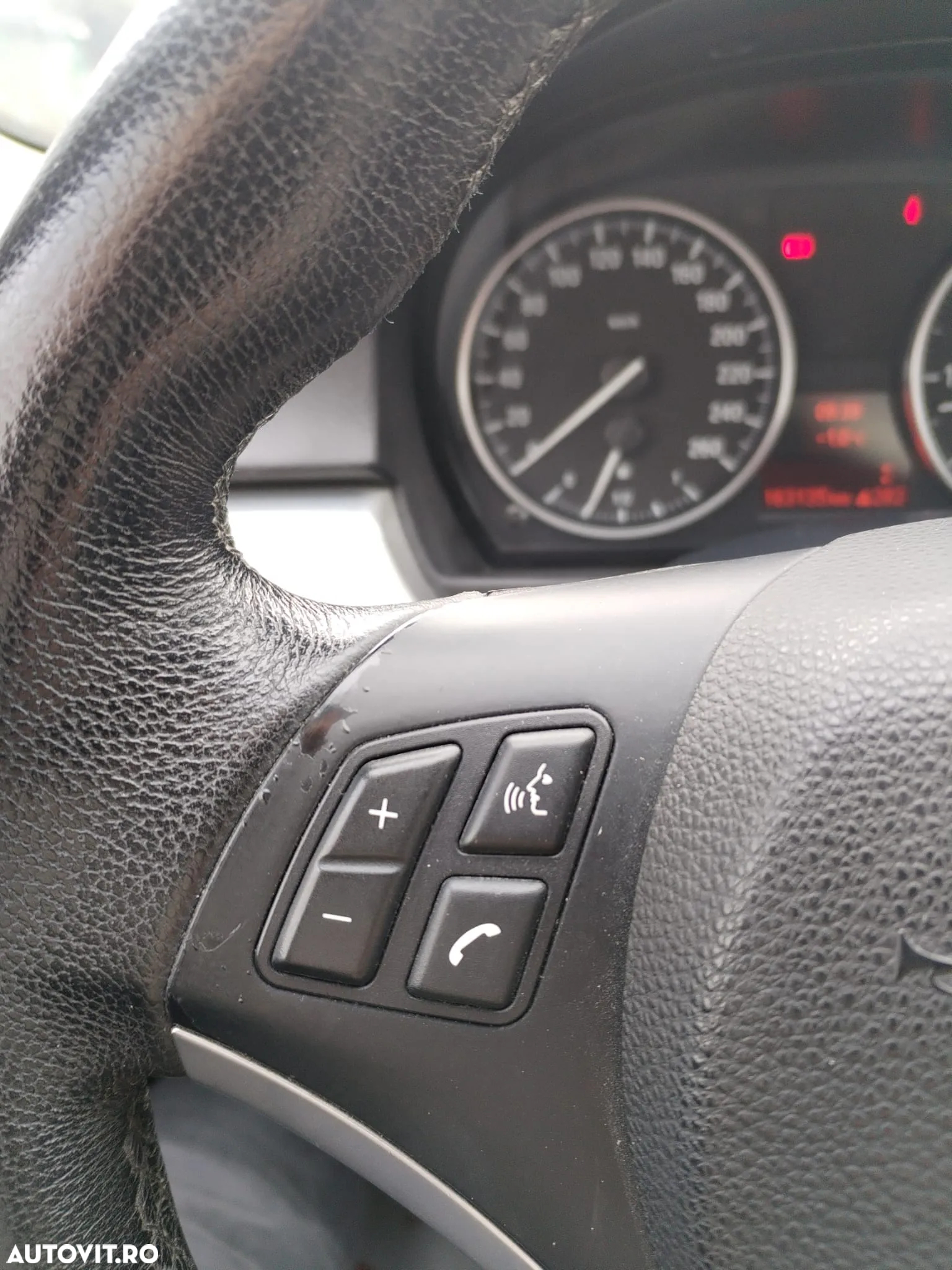 BMW Seria 3 318i - 11