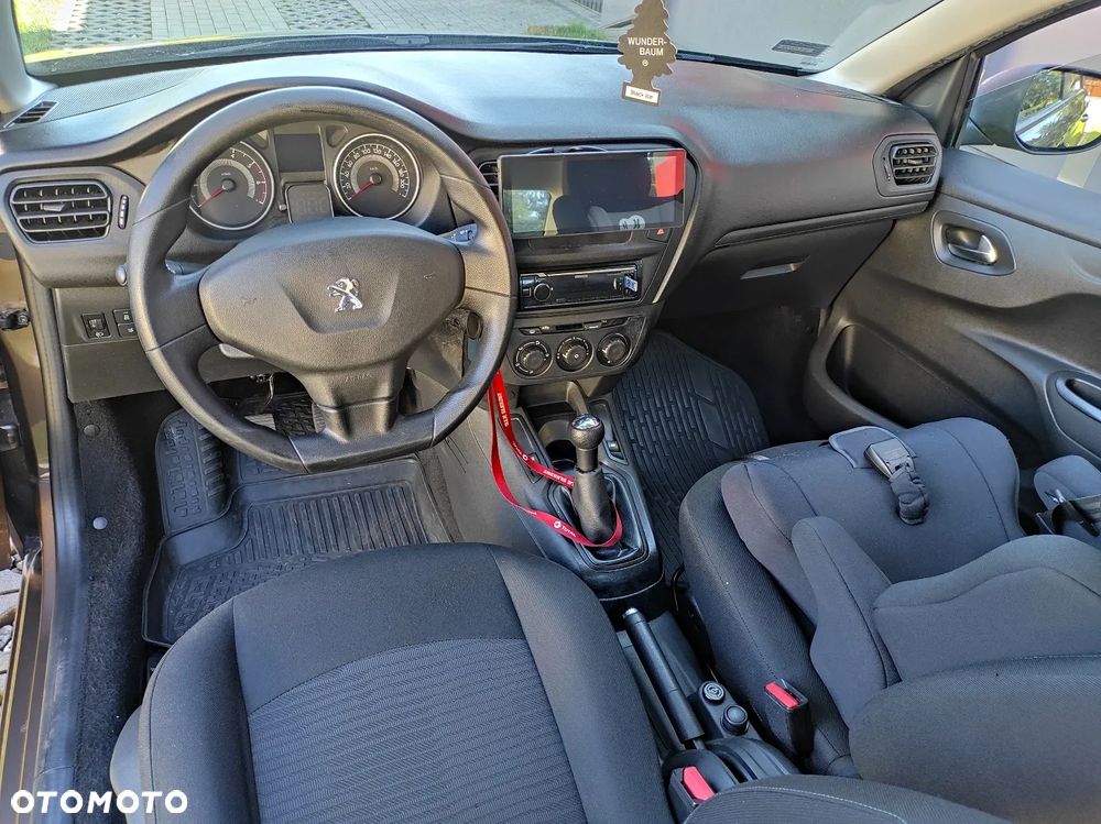 Peugeot 301 - 5
