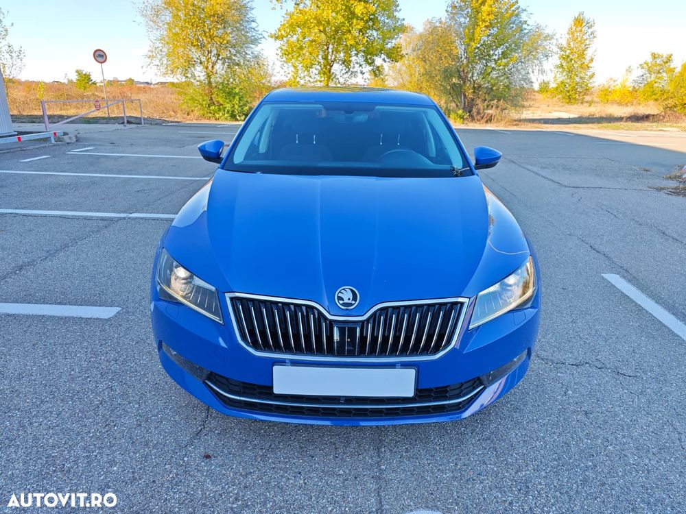 Skoda Superb 2018 photo 2