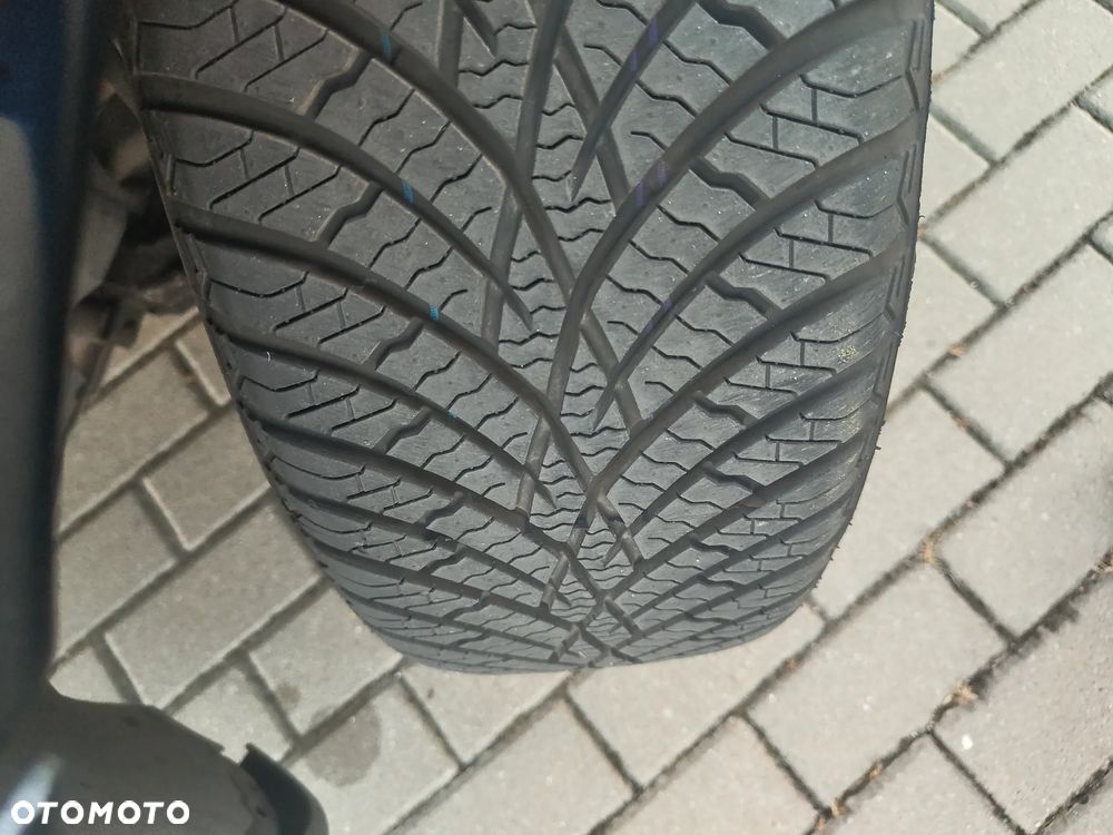 Volvo S60 2.4 T - 17