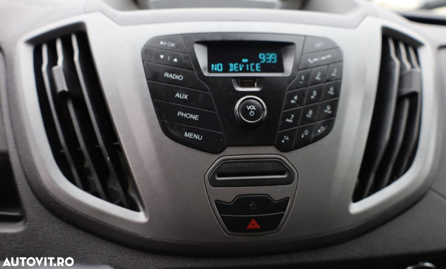 Ford Transit - 18