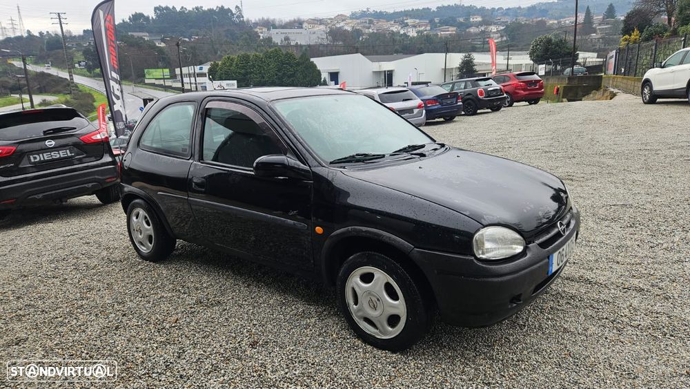 Opel Corsa 1.4 16V Sport - 3