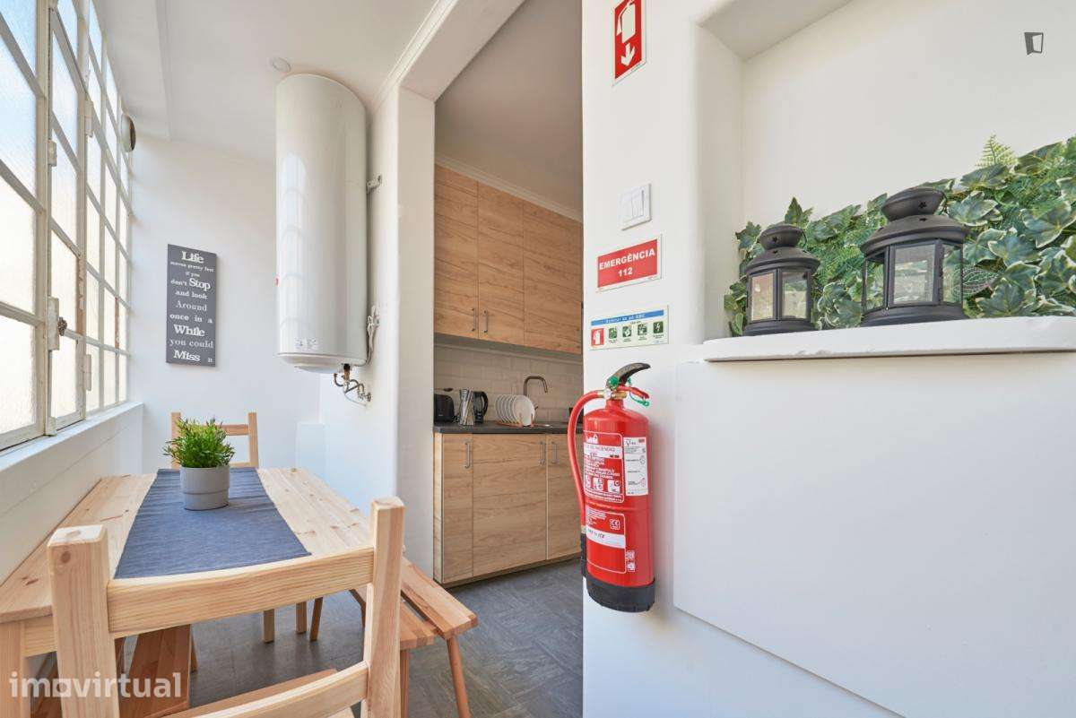 Quarto - localizado em Picoas Lisbon - Grande imagem: 5/19