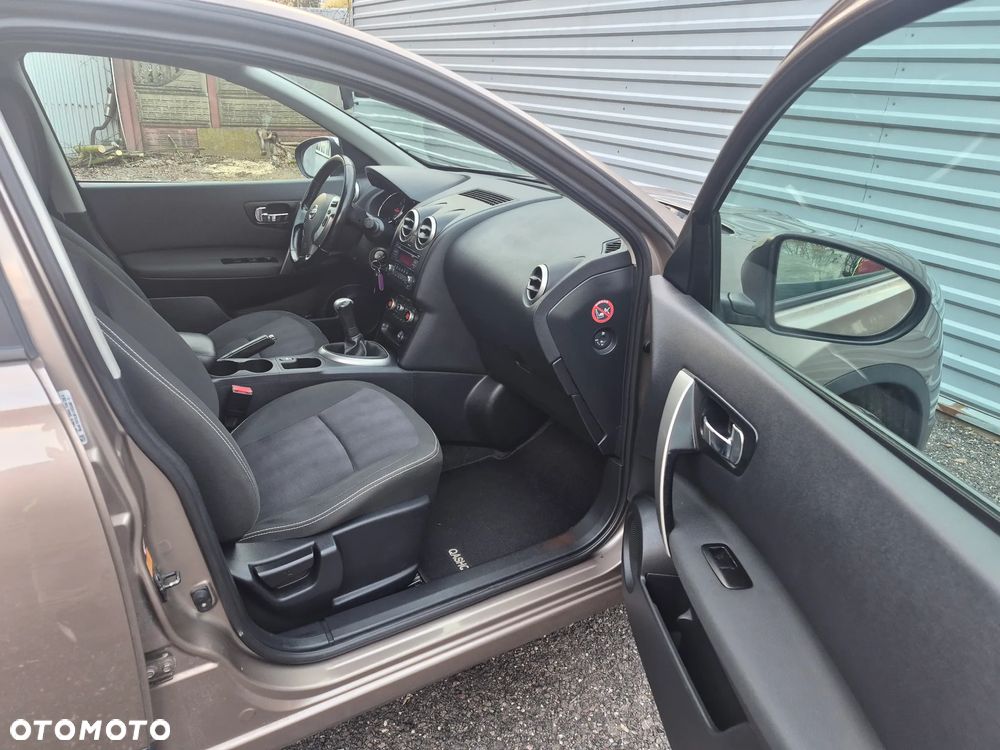 Nissan Qashqai 1.6 Acenta - 17