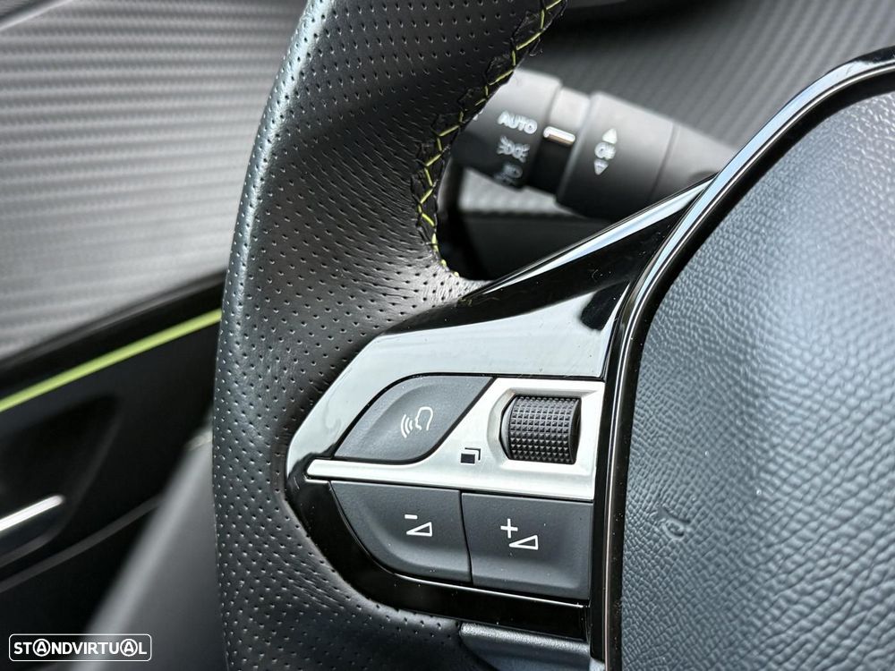 Peugeot 208 1.2 PureTech GT - 27