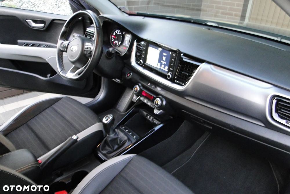 Kia Stonic 1.0 T-GDI 120 Platinum Edition - 13