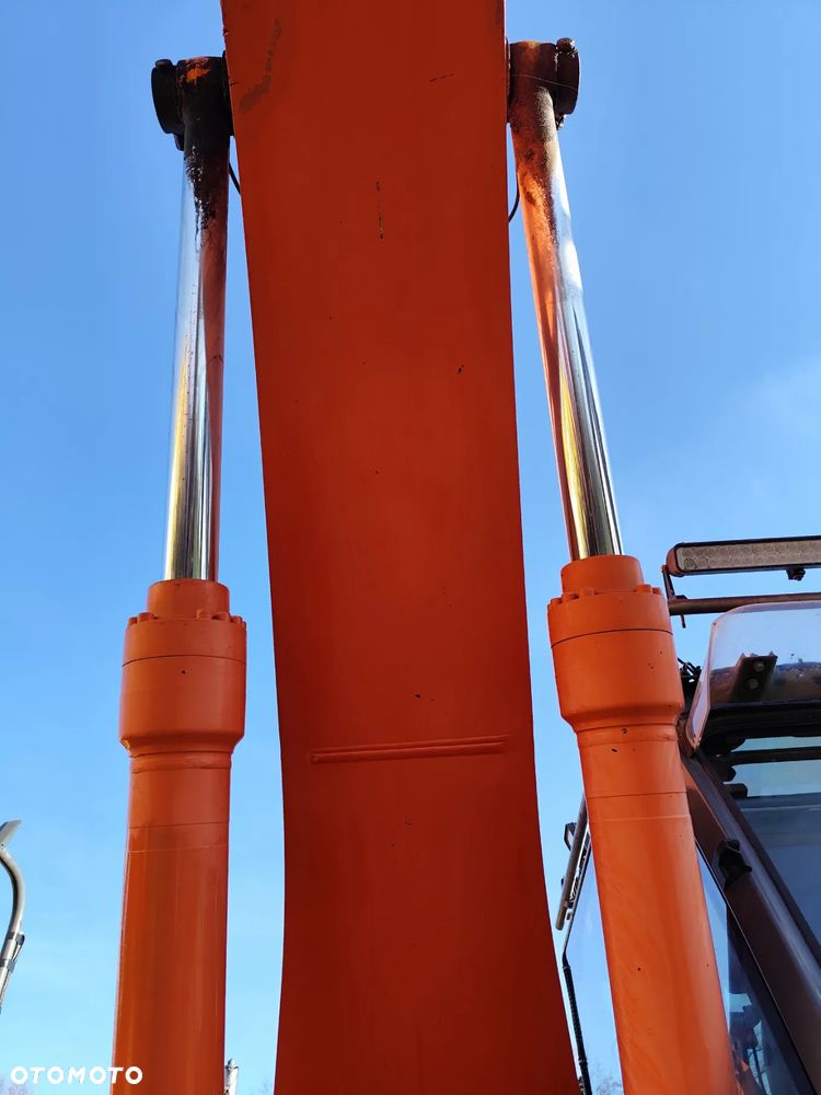 Hitachi ZX250LCN-3 - 15