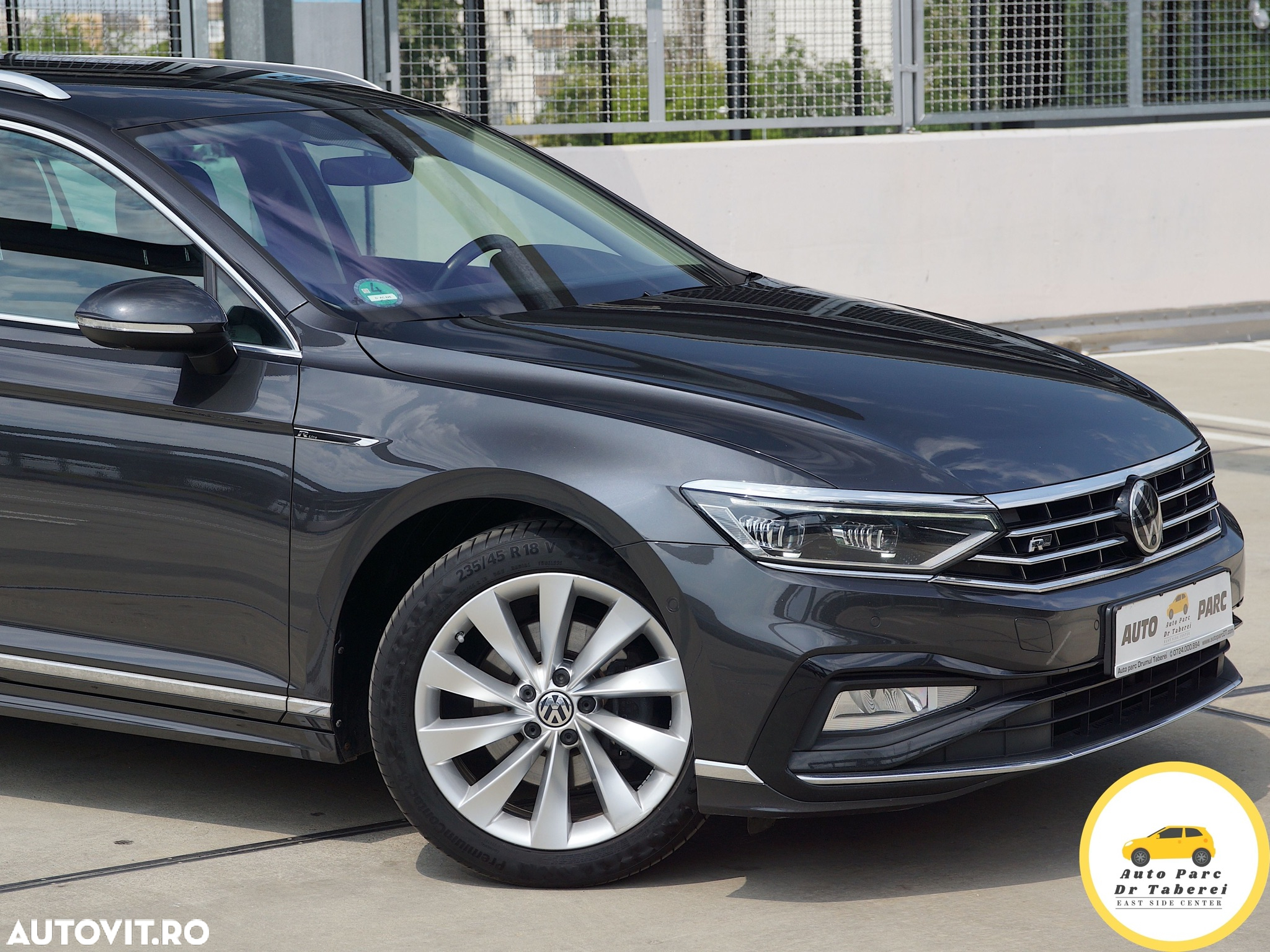Volkswagen Passat Variant 2.0 TDI 4Mot DSG Highline - 14