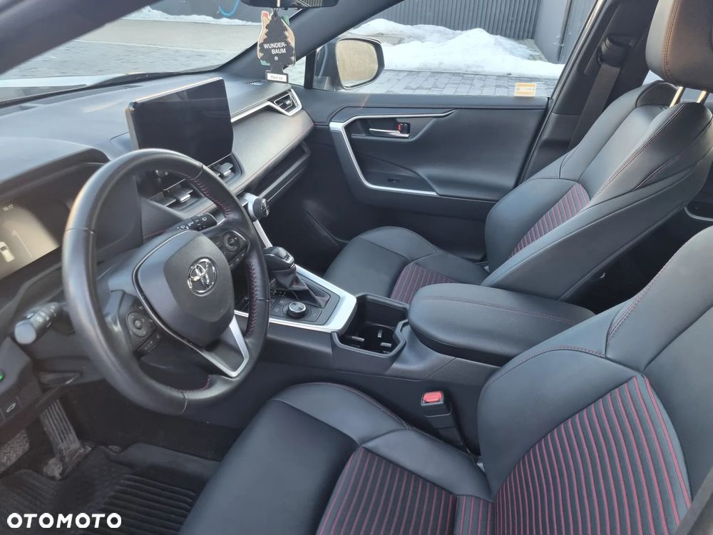 Toyota RAV4 - 16