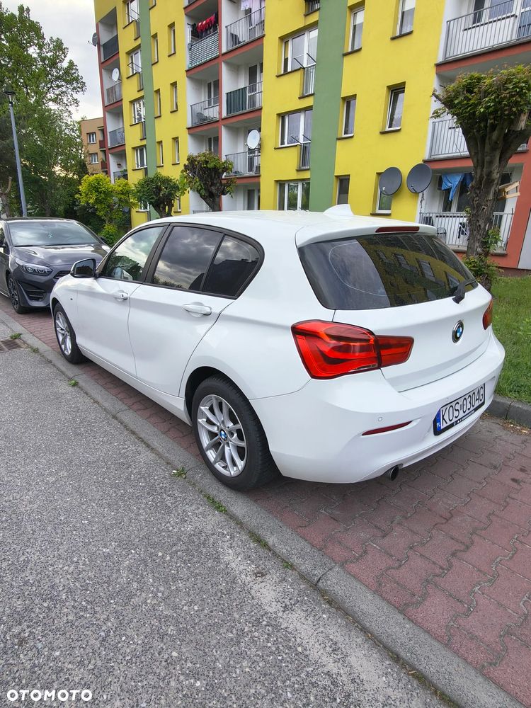 BMW Seria 1 118i - 4