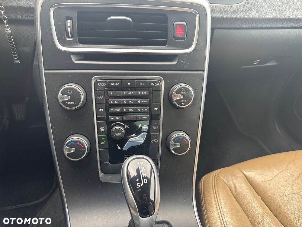 Volvo S60 - 16