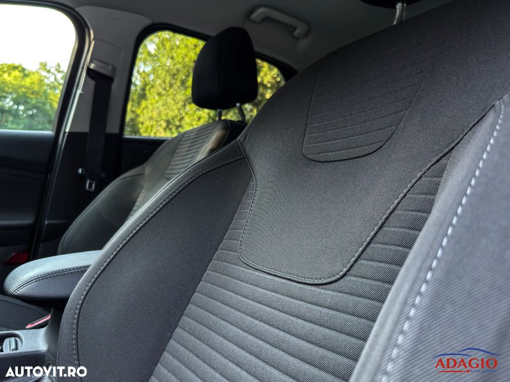 Ford Focus 1.0 EcoBoost Titanium Business - 30