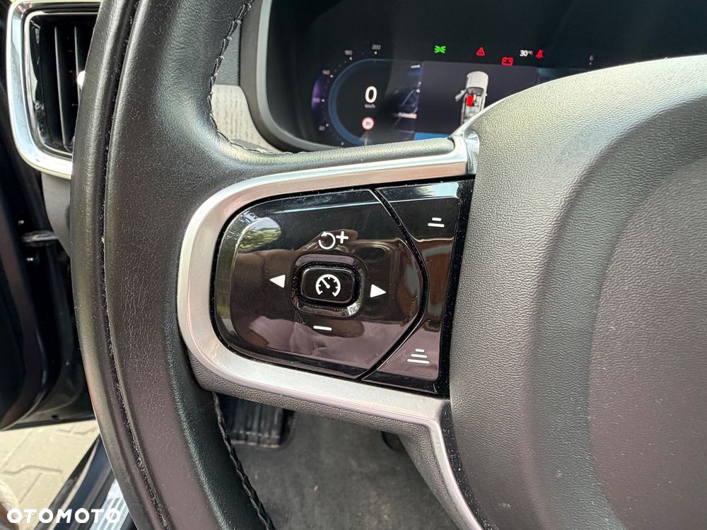 Volvo V90 Cross Country D5 AWD Pro - 18