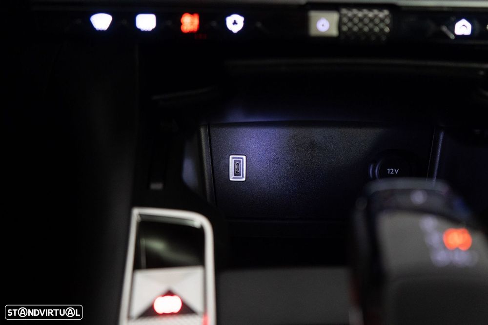 DS DS7 E-Tense Rivoli EAT8 - 28