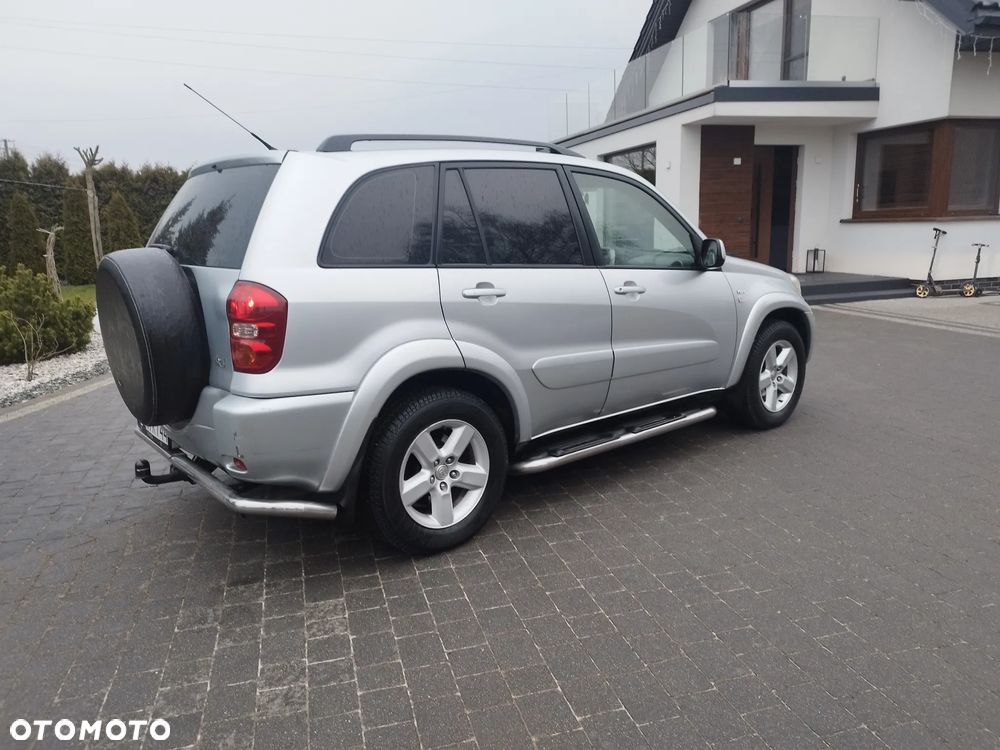 Toyota RAV4 2.0 VVT-i Sol - 16