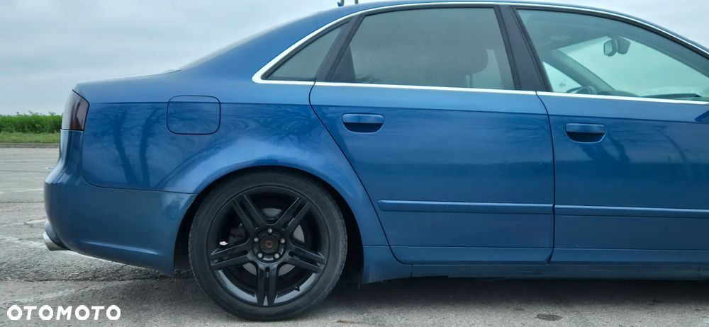 Audi A4 Limousine 2.0 T FSI quattro tiptronic - 14