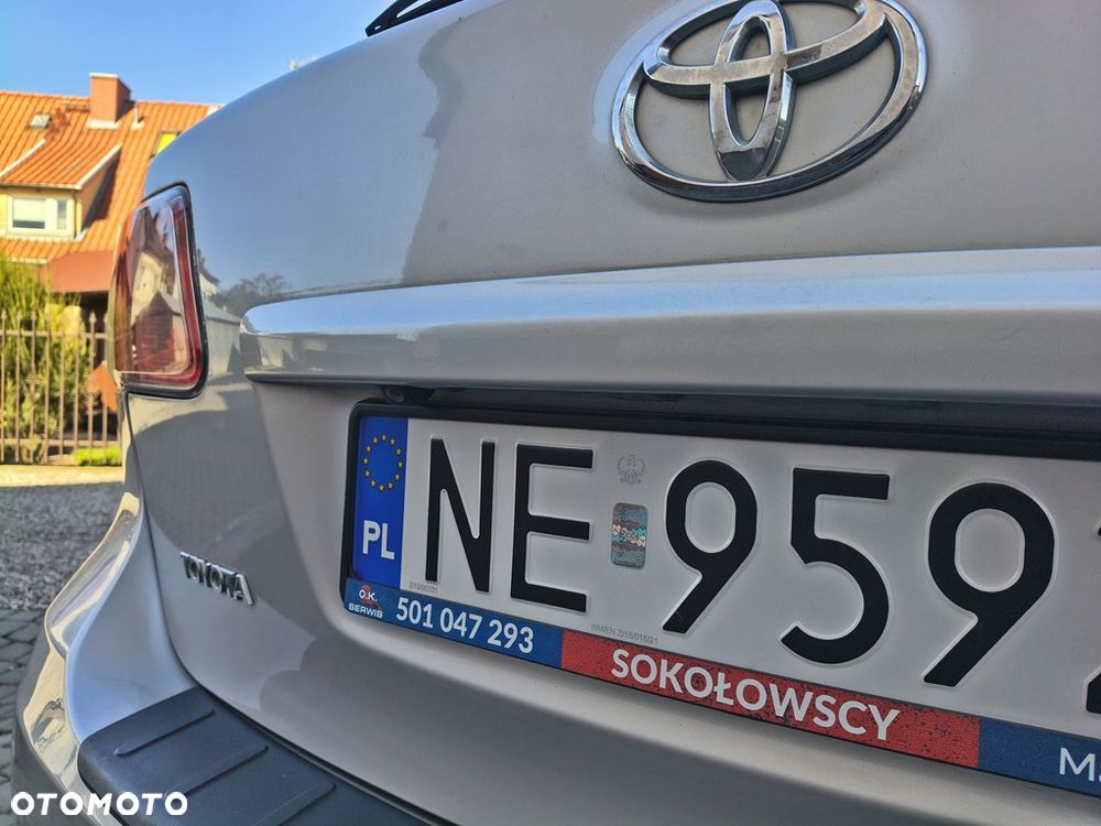 Toyota Avensis Touring Sports 1.8 Executive - 17