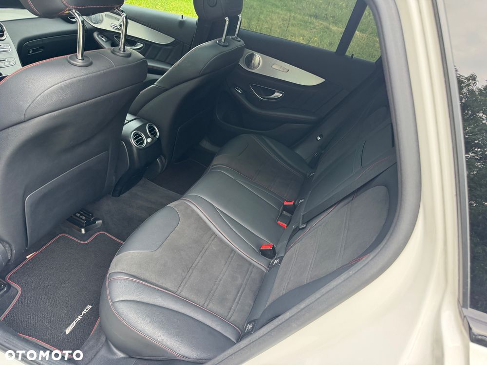 Mercedes-Benz GLC AMG 43 4Matic 9G-TRONIC - 21