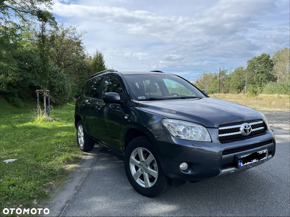 Toyota RAV4 - 2