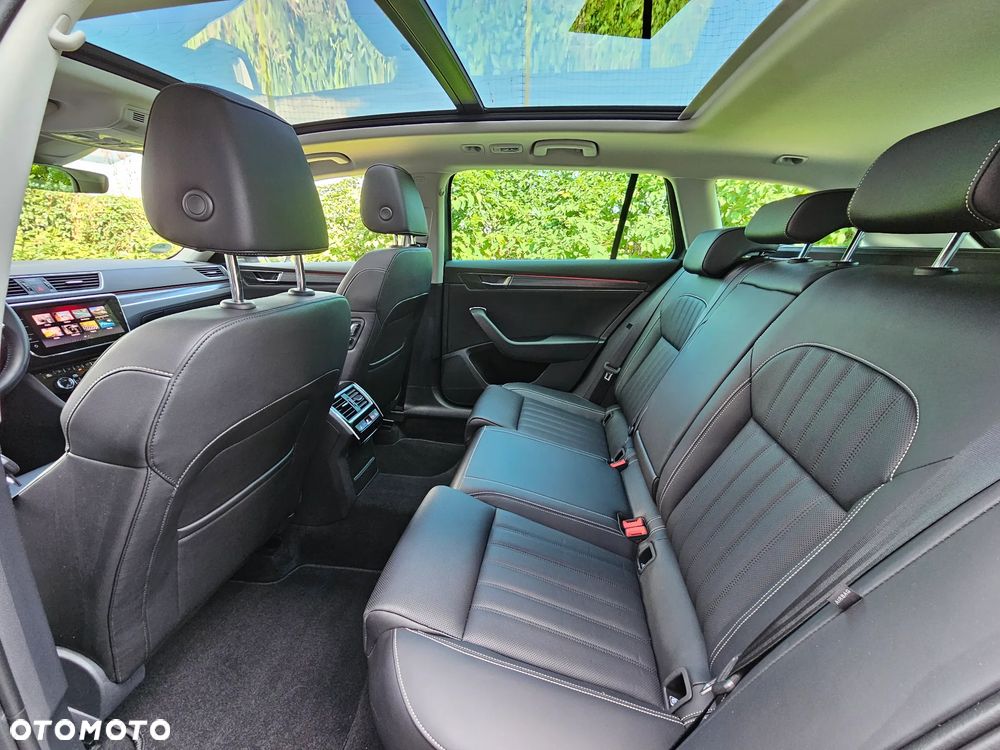 Skoda Superb 2.0 TDI 4x4 DSG L&K - 26