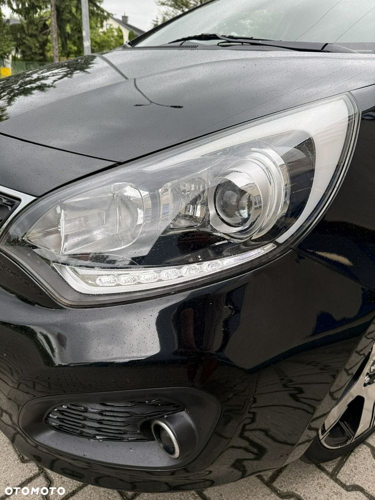 Kia Rio - 10