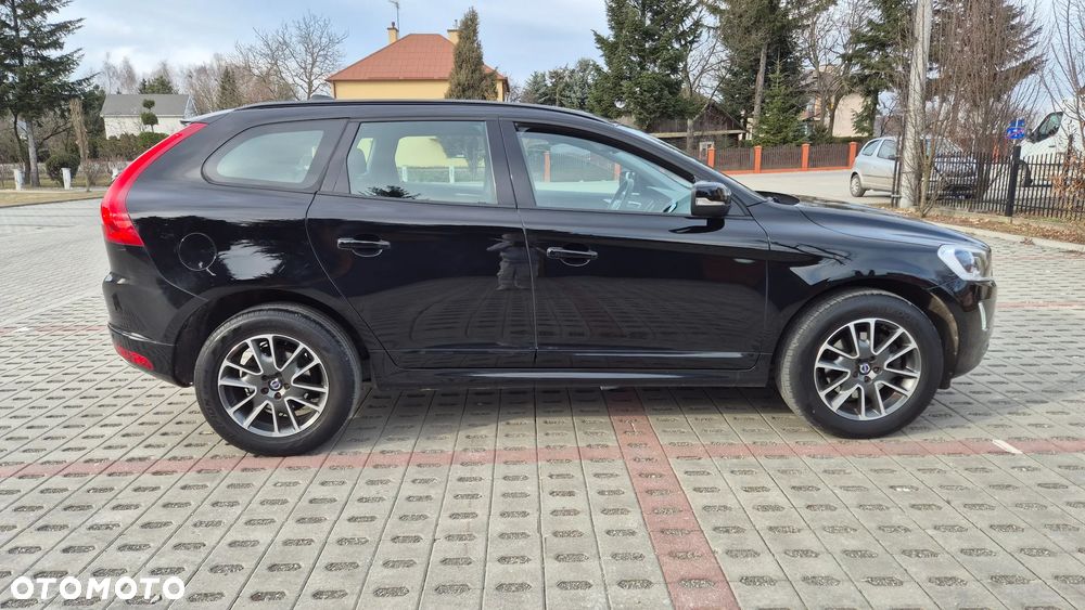 Volvo XC 60 D4 Geartronic Momentum - 25