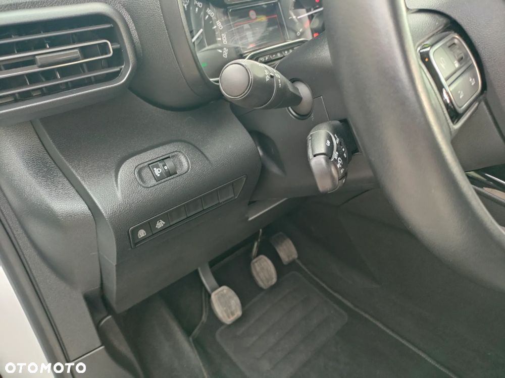 Toyota Proace City Verso 1.2 Turbo L2 Team Deutschland - 14