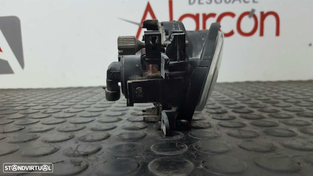 FAROL DE NEVOEIRO DIREITO MG ROVER SERIE 45 (RT) 1.4 16V CAT - 6