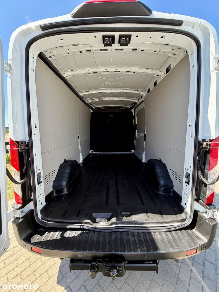 Ford Transit - 13
