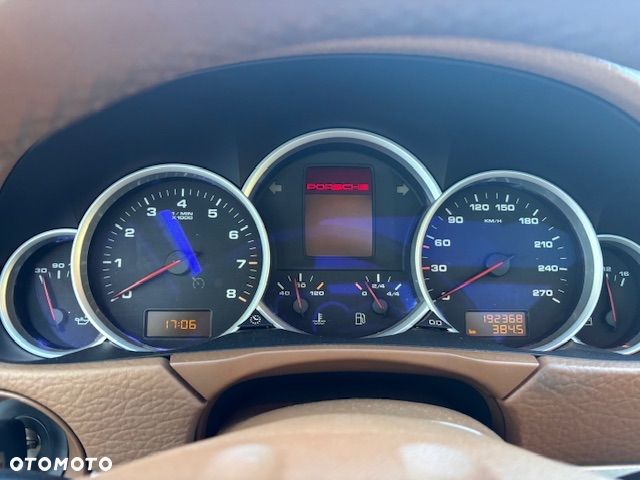Porsche Cayenne Tiptronic S GTS - 13