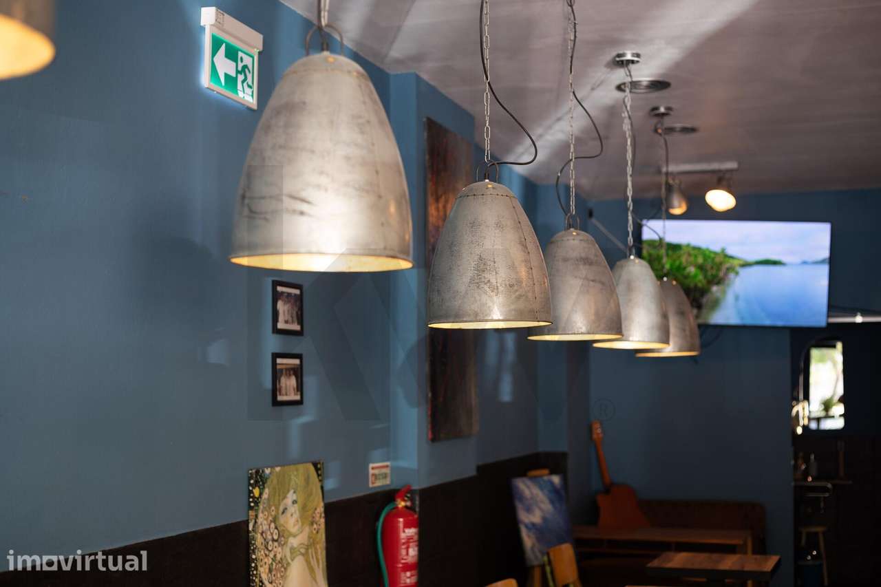 Craft Bar em Funcionamento | Costa da Caparica - Grande imagem: 4/14