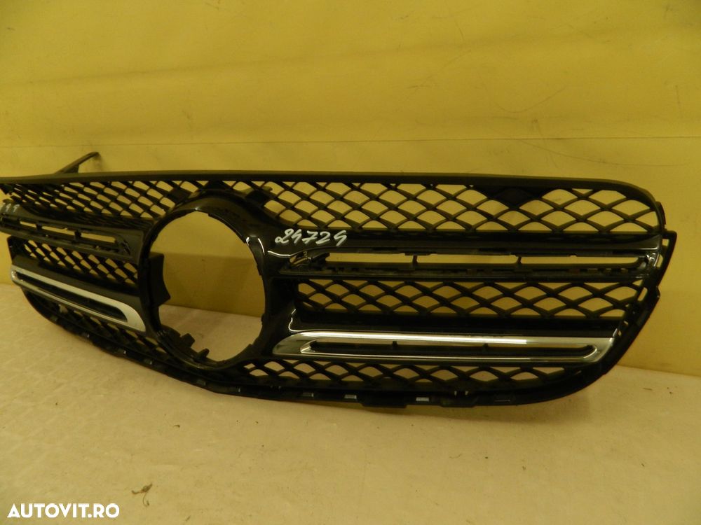 Grila radiator Mercedes GLC W253, 2015, 2016, 2017, 2018, 2019, cod origine A253880676. Fisurata in partea dreapta. - 3