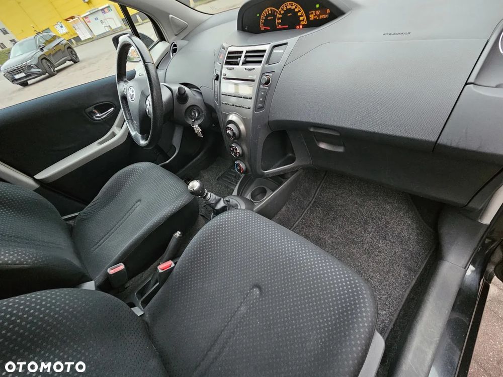 Toyota Yaris 1.33 VVT-i Cool+ - 19