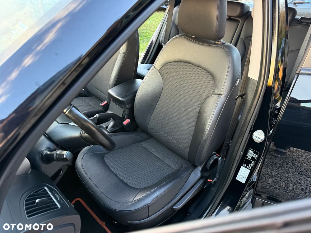 Hyundai ix35 1.6 GDI Premium 2WD - 25