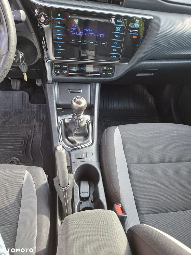 Toyota Auris 1.6 Active - 23