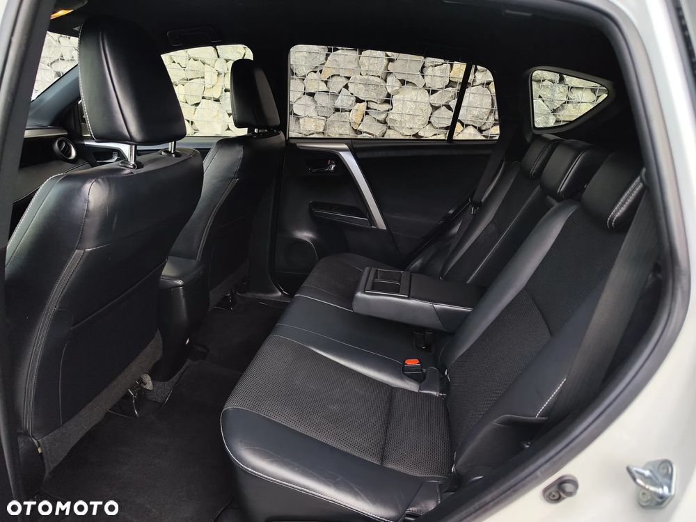 Toyota RAV4 2.0 D-4D Prestige 4x2 - 30