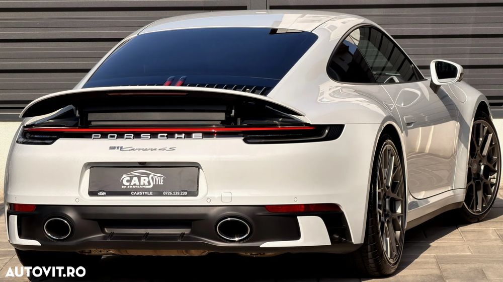 Porsche 911 4S - 12