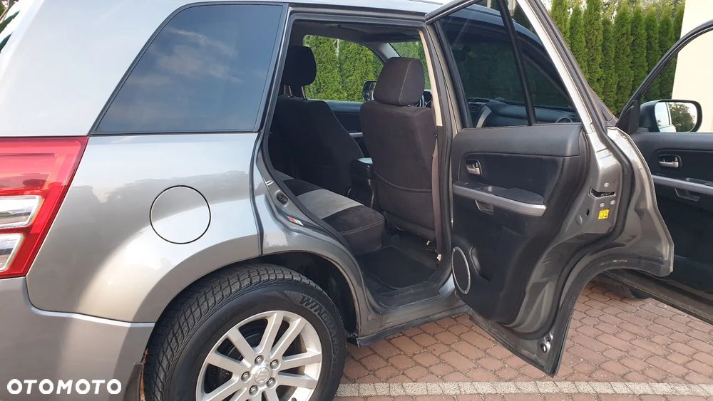 Suzuki Grand Vitara 1.9 DDiS Comfort DPF Limited - 25