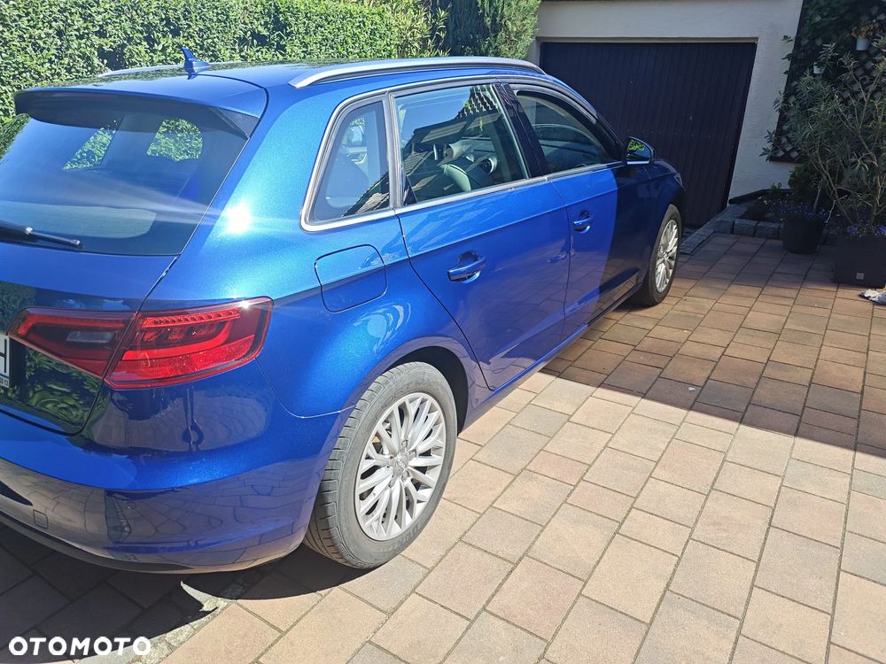 Audi A3 Sportback 2.0 TDI S tronic Ambiente - 6