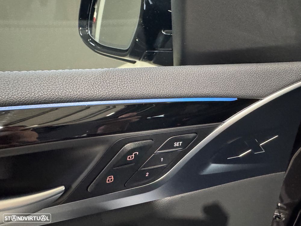 BMW iX3 M Sport Impressive - 24