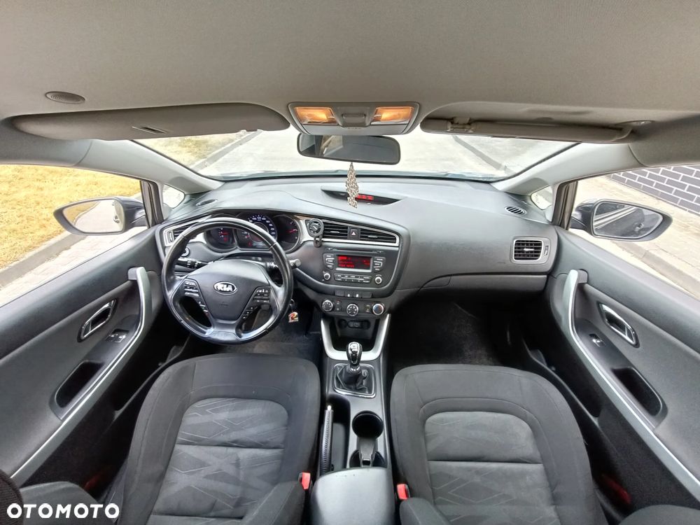Kia Ceed 1.6 CRDi 115 ISG Vision - 6
