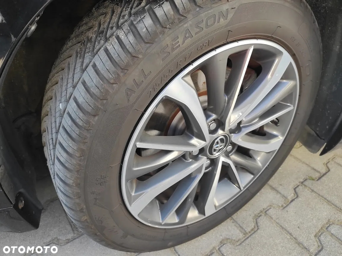 Toyota Avensis 2.0 D-4D Premium - 15