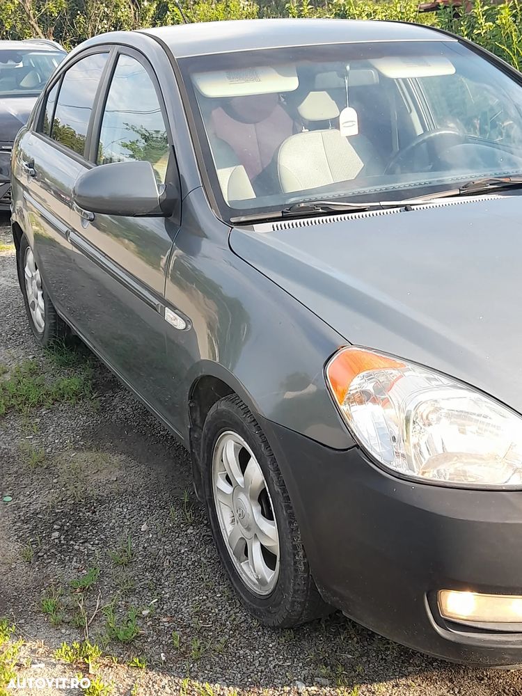 Hyundai Accent MC 1.6 DOHC GLS FULL - 8