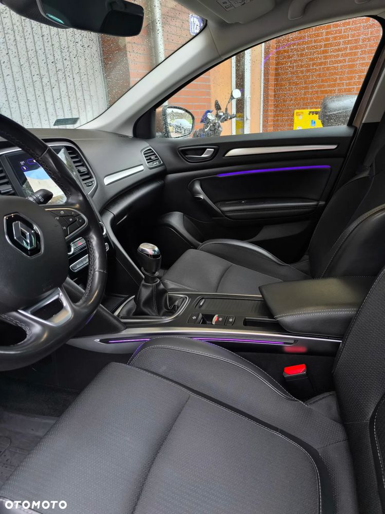 Renault Megane 1.3 TCe FAP Intens - 10