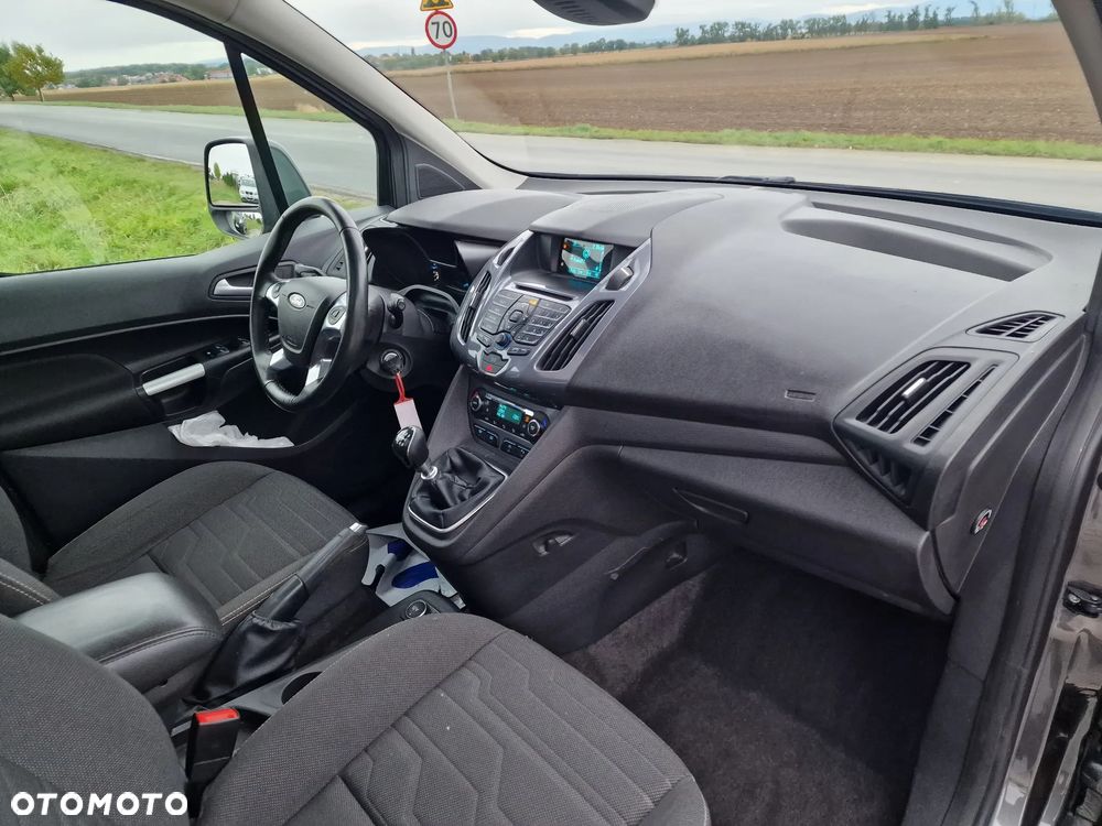 Ford Tourneo Connect 1.5 TDCi Start-Stop Titanium - 28