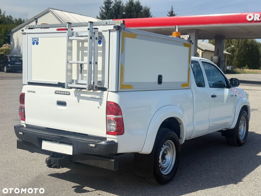 Toyota Hilux - 6